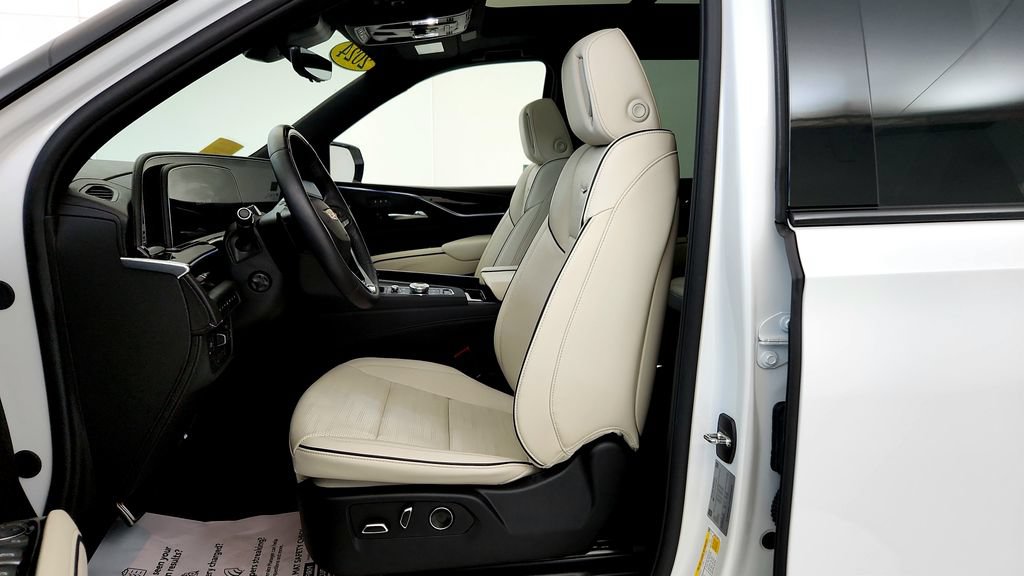 Used 2024 Cadillac Escalade Sport w/ LPO, ONYX Package AWD/4WD image 27
