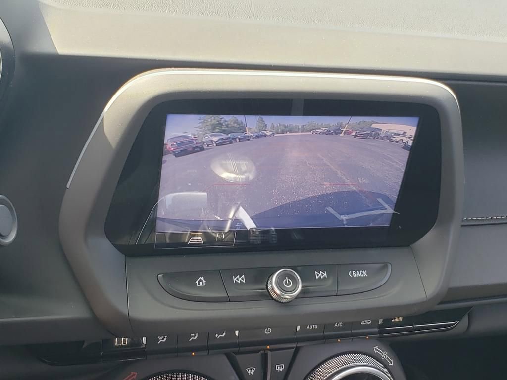 Used 2021 Chevrolet Camaro LT image 24