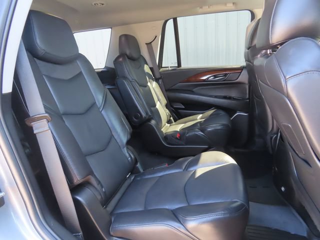 Used 2020 Cadillac Escalade Premium Luxury AWD/4WD image 32