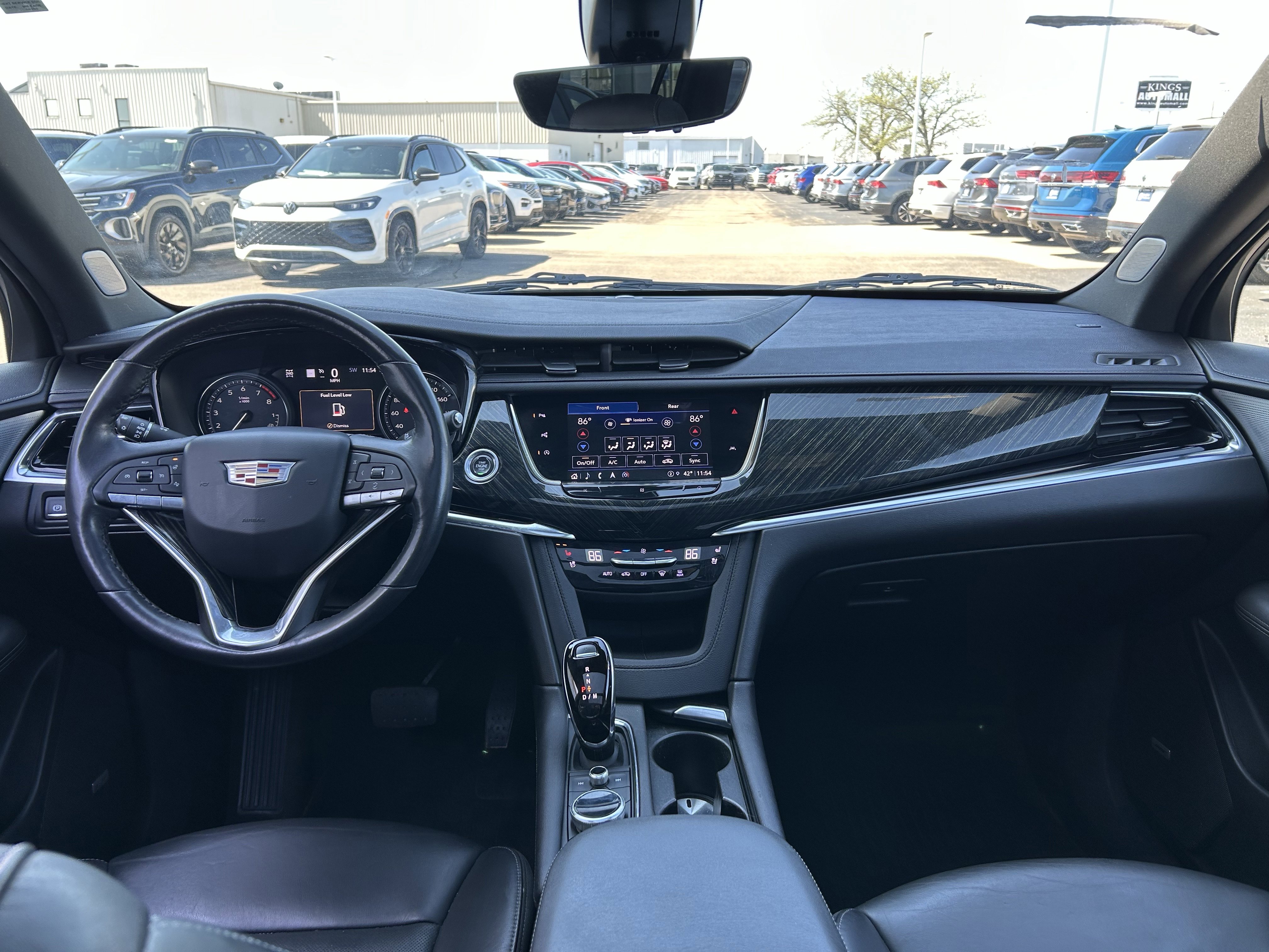 Used 2021 Cadillac XT6 Premium Luxury image 9
