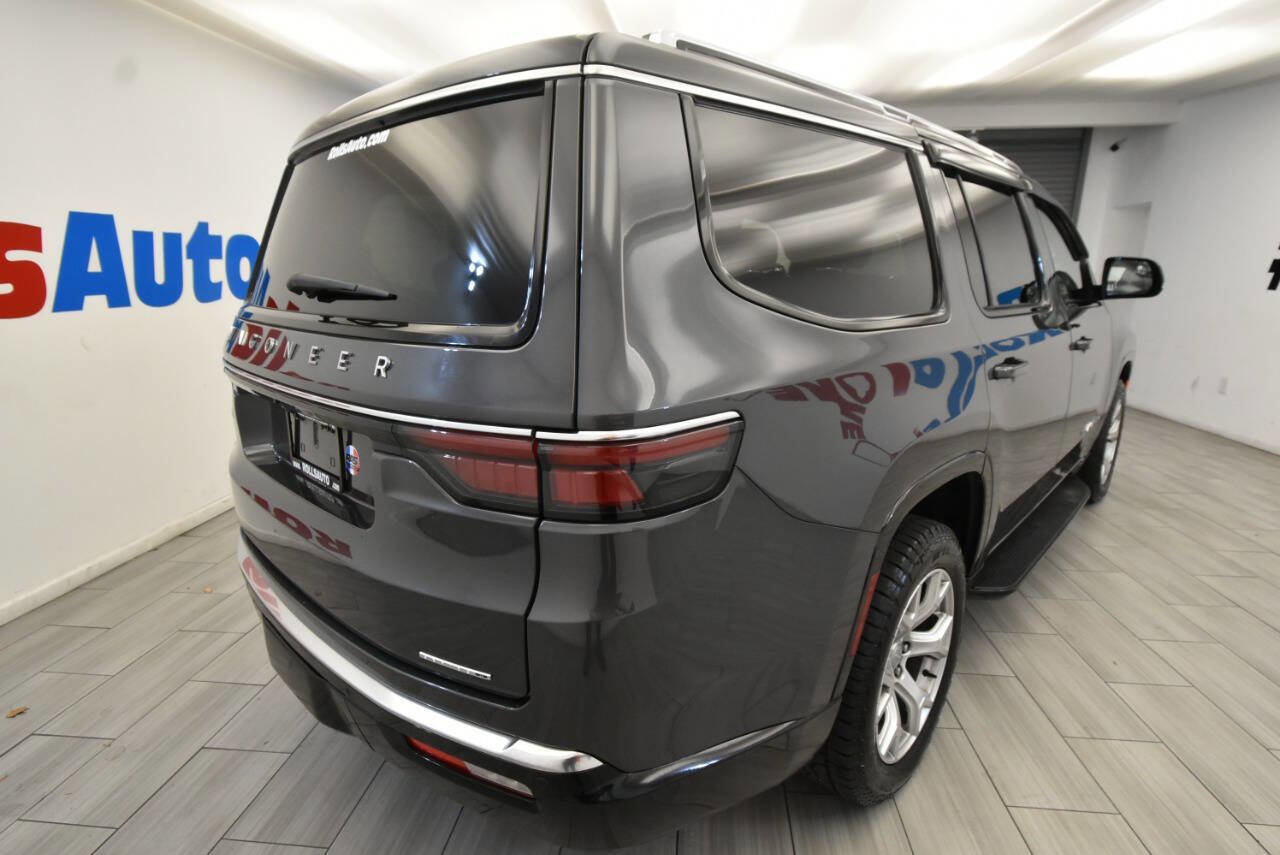 Used 2022 Jeep Wagoneer Series II AWD/4WD image 5