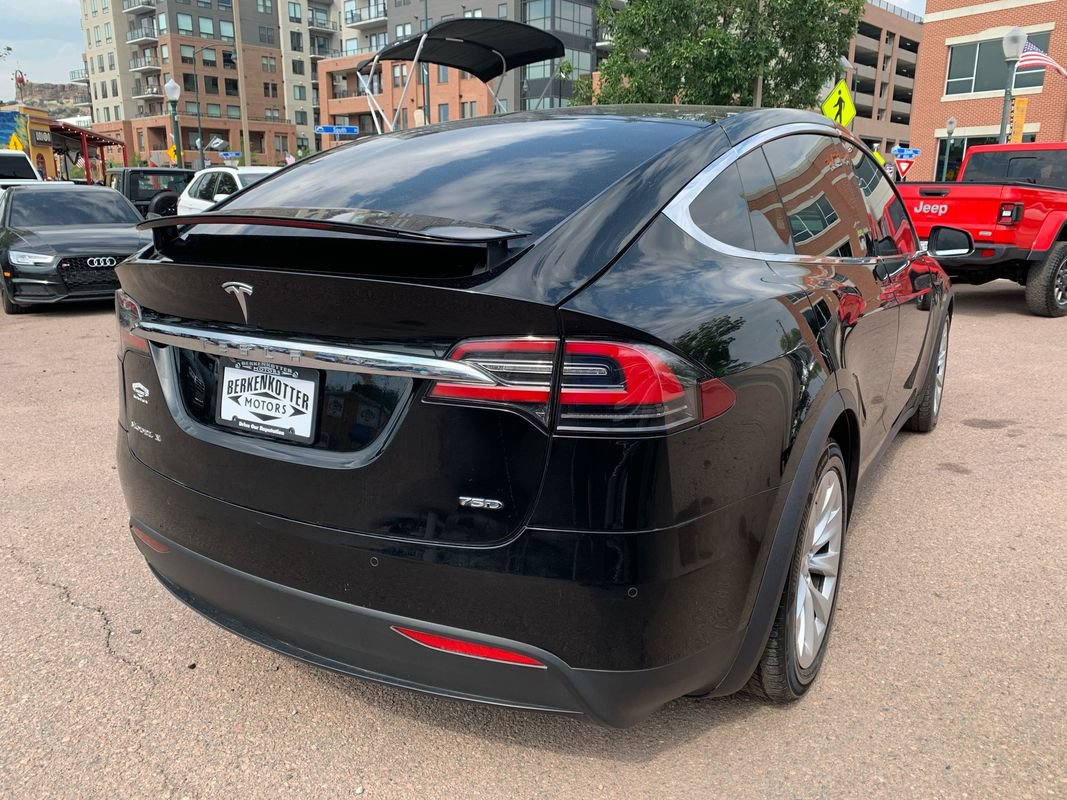 Used 2017 Tesla Model X 75D AWD/4WD image 7