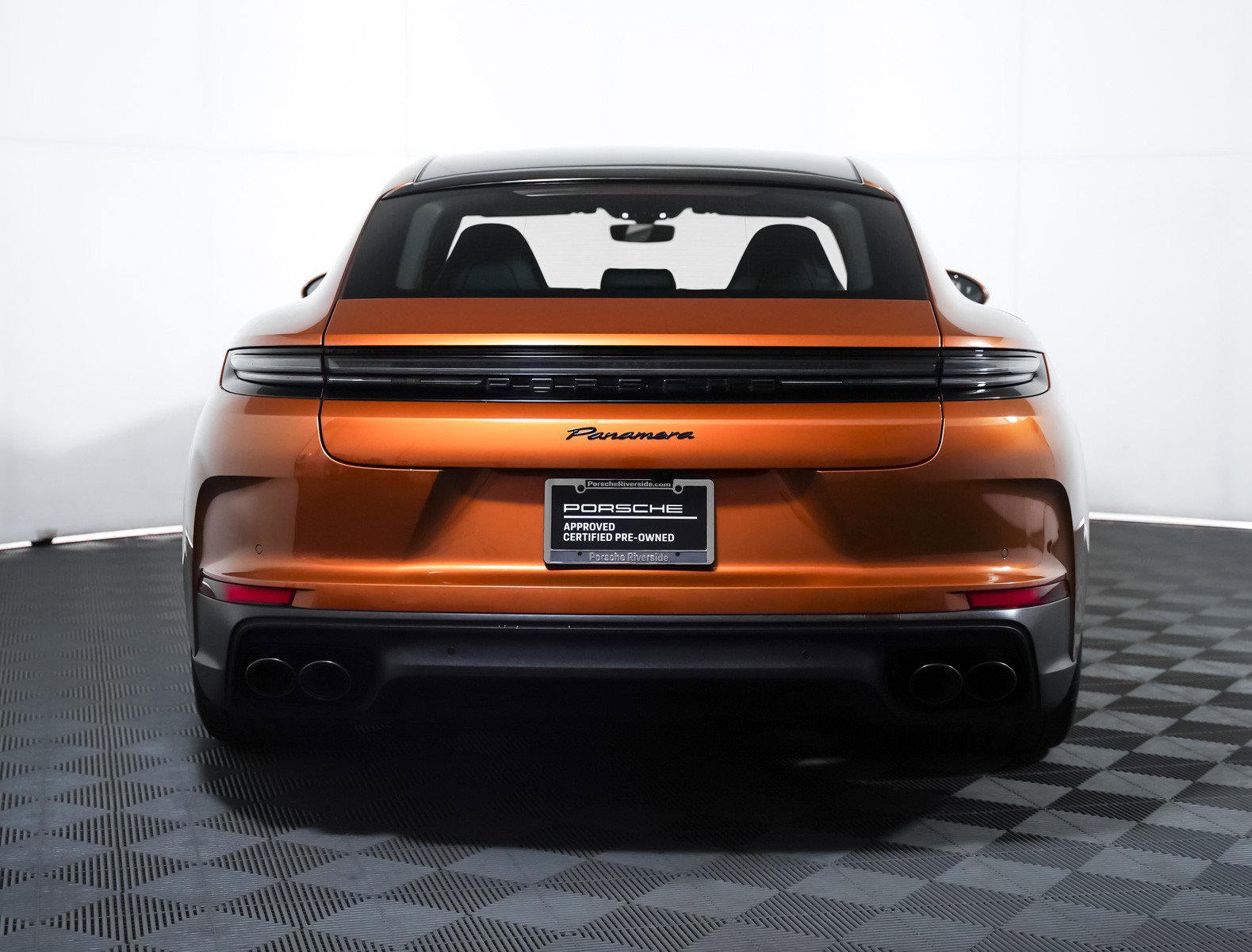 Certified 2025 Porsche Panamera image 11