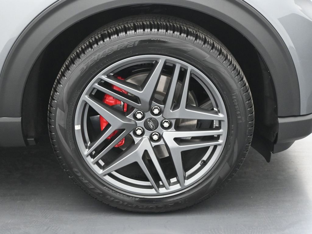 Used 2025 Ford Explorer ST-Line w/ Premium Package image 25