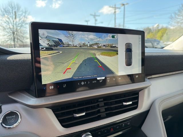 Used 2025 Ford Explorer Active w/ Active Comfort Package image 17