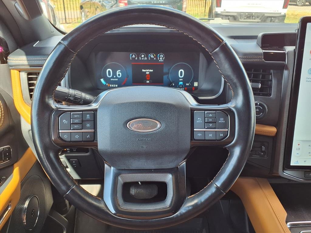 Used 2023 Ford Expedition Max Platinum image 37