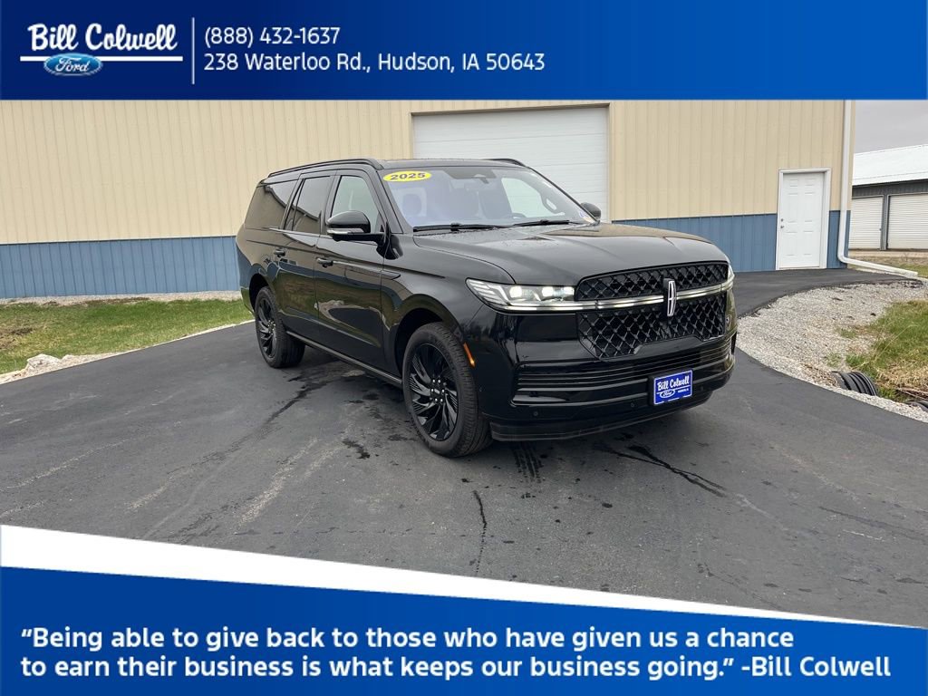 Used 2025 Lincoln Navigator L Reserve w/ Jet Appearance Package image 1