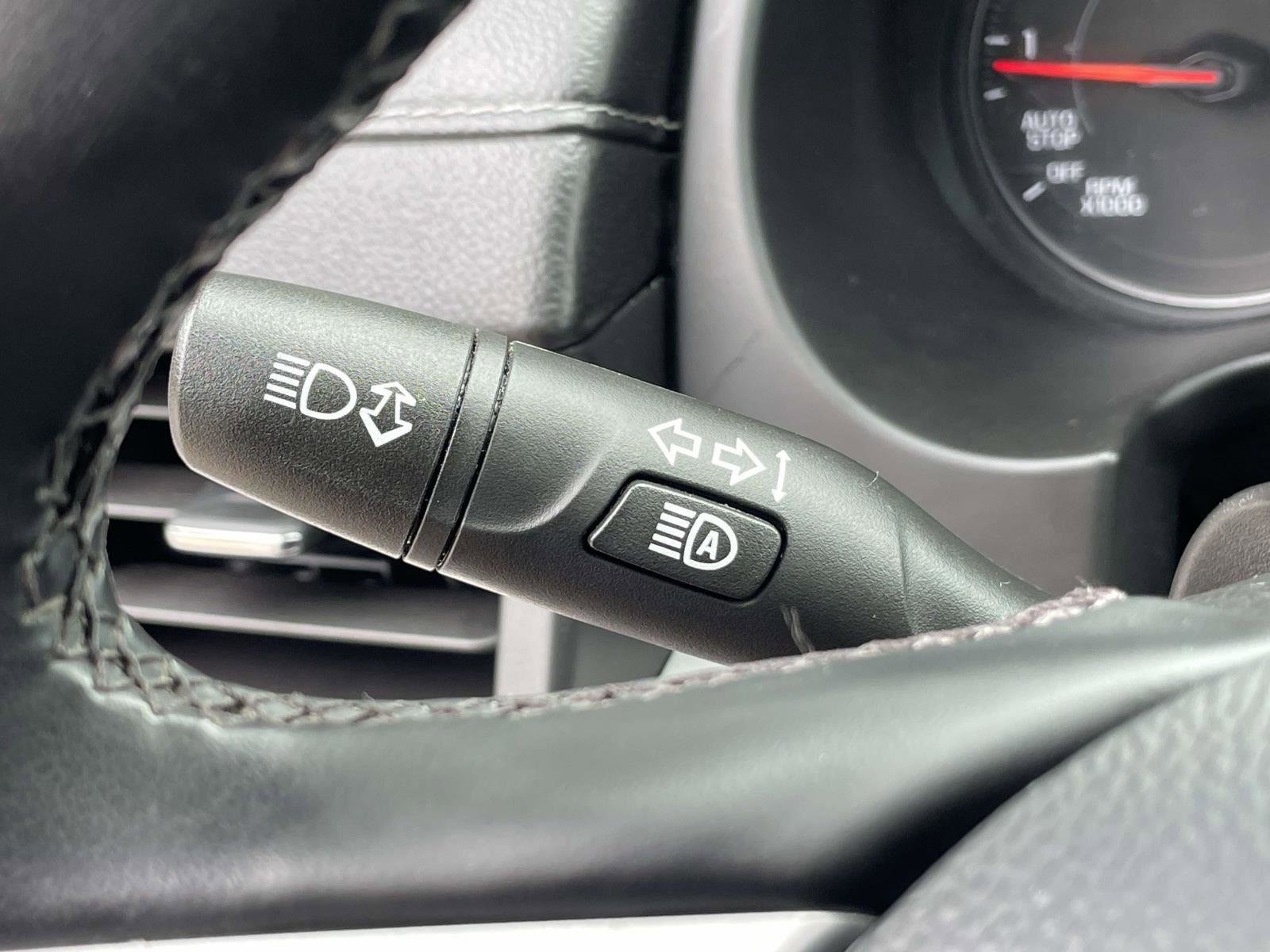 Used 2023 GMC Terrain SLT FWD image 17