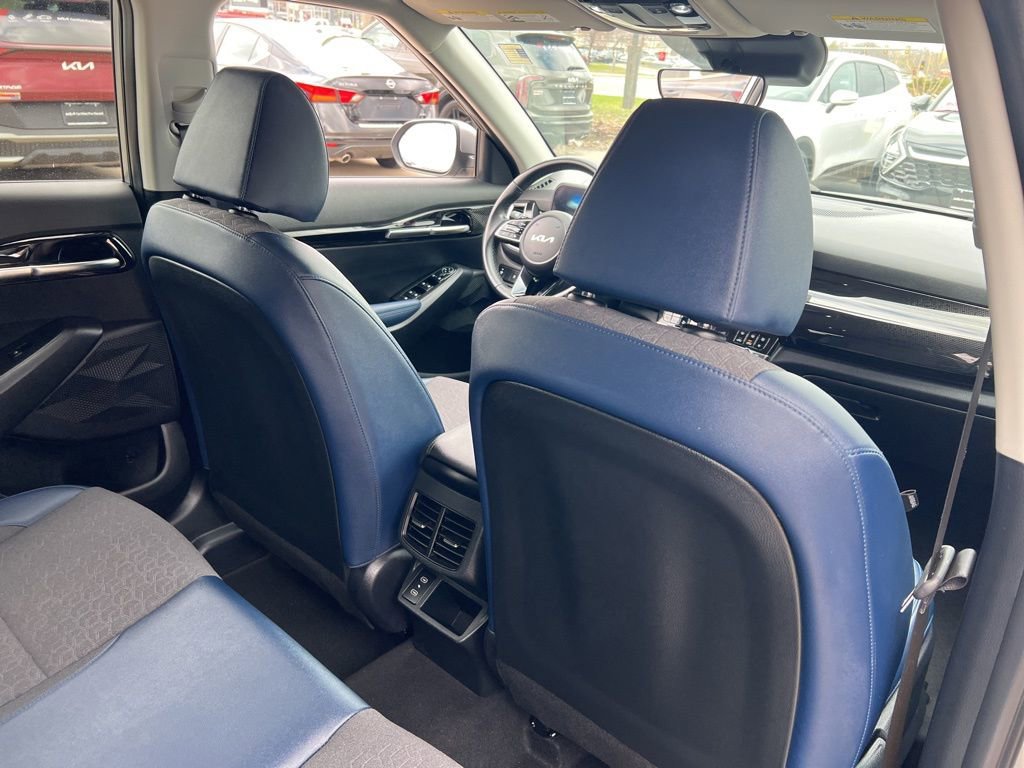 Certified 2024 Kia Seltos S AWD/4WD image 15