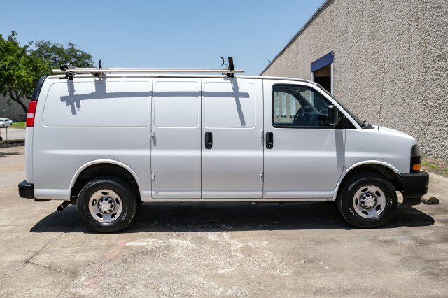 Used 2021 Chevrolet Express 2500 w/ Enhanced Convenience Package RWD image 7