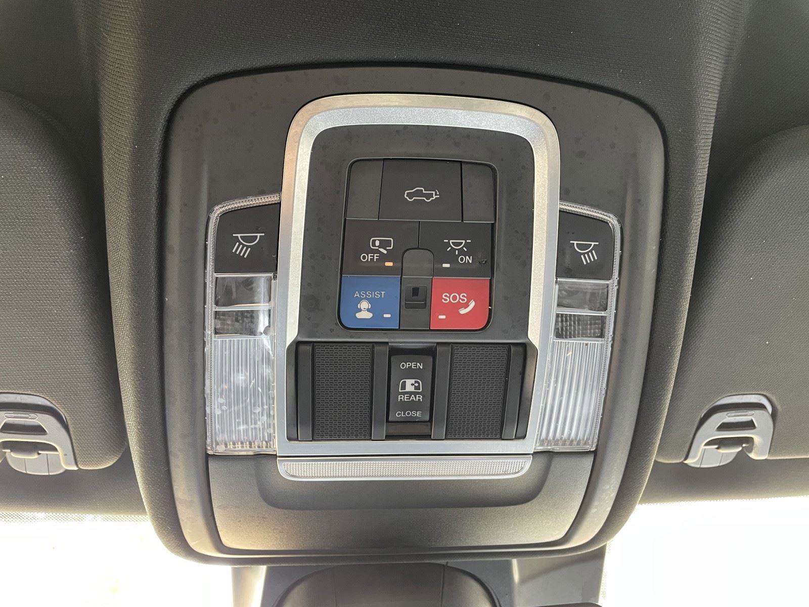 Certified 2021 RAM 1500 Laramie image 33