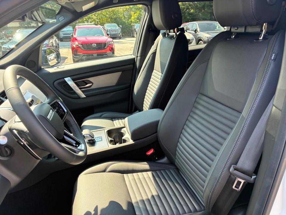 New 2026 Land Rover Discovery Sport Landmark AWD/4WD image 30
