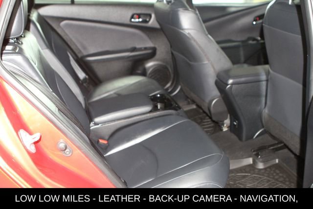 Used 2017 Toyota Prius Prime Advanced w/ Carpet Mat Package image 26