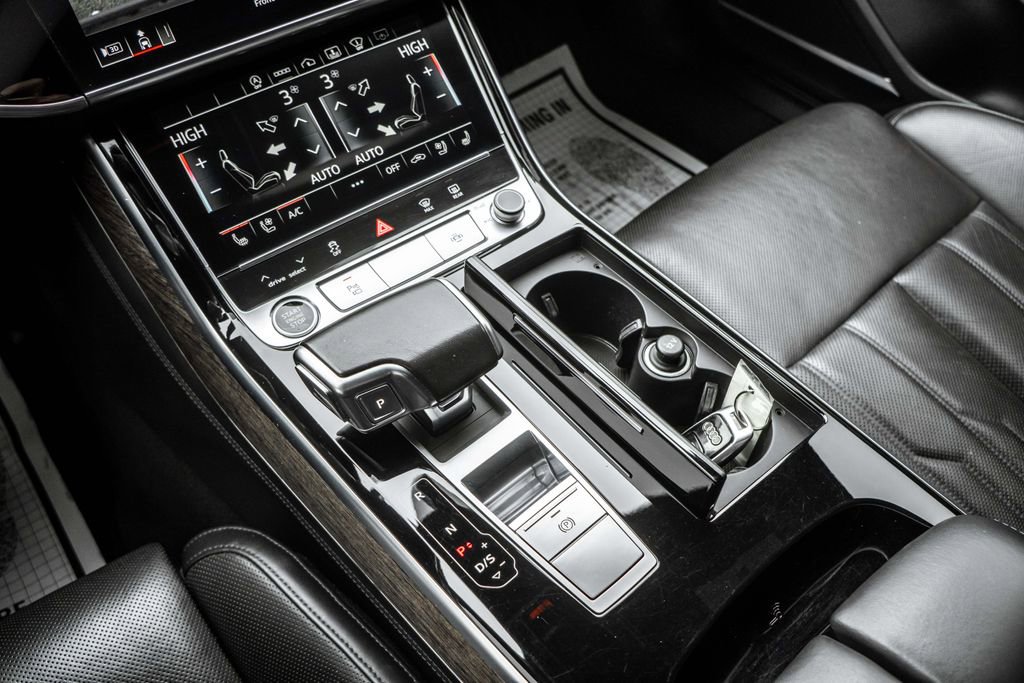 Used 2021 Audi A8 L 4.0T w/ Luxury Package image 27