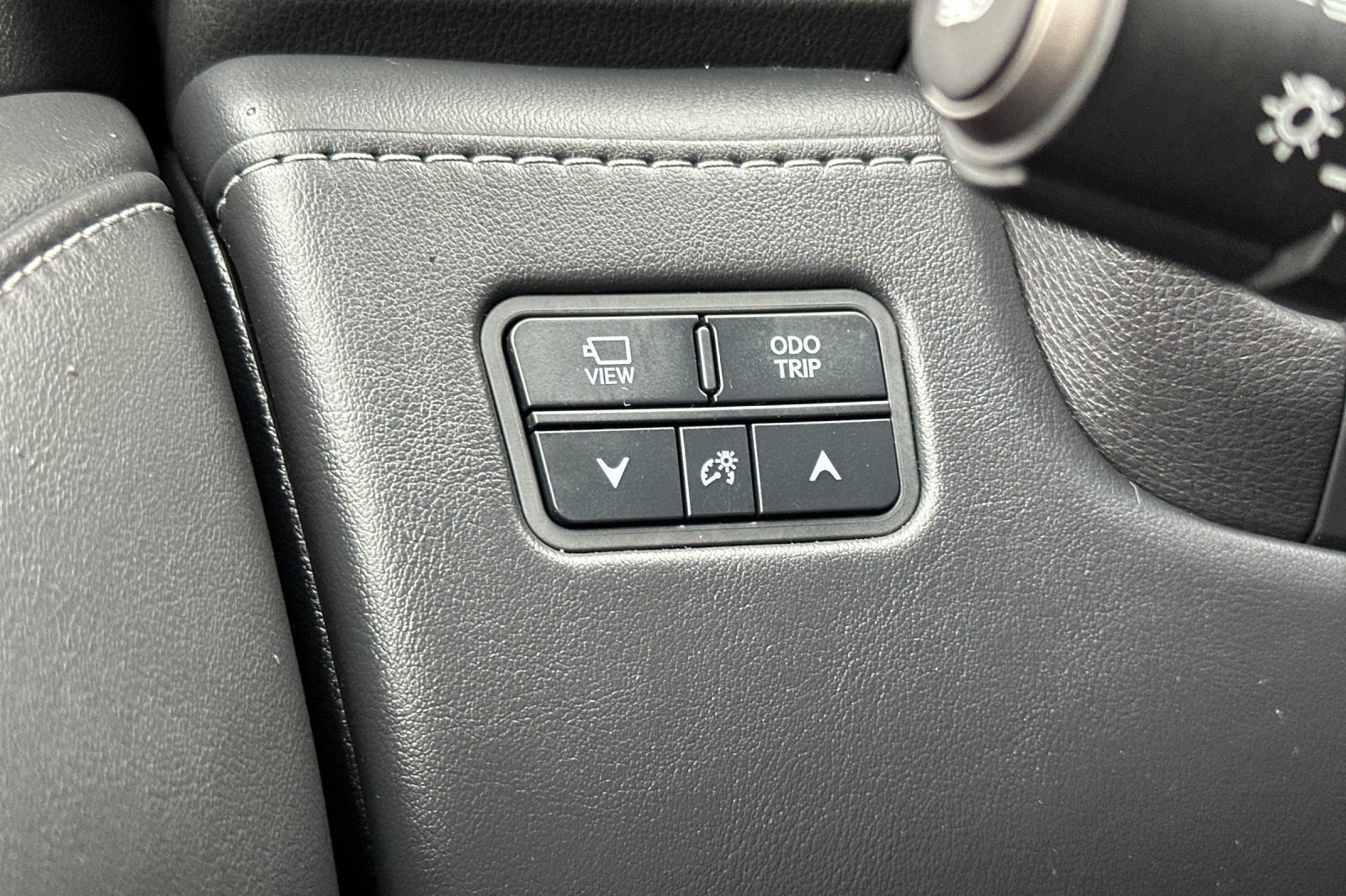 Certified 2025 Lexus LX 600 4WD w/ Appearance Package image 37