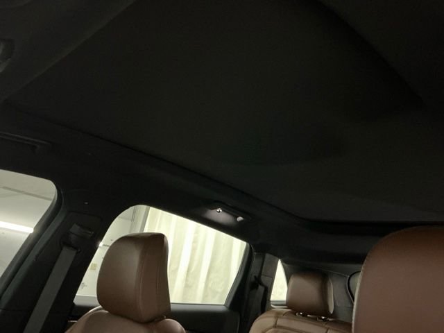 Used 2022 Lincoln Nautilus Reserve w/ Equipment Group 201A image 15