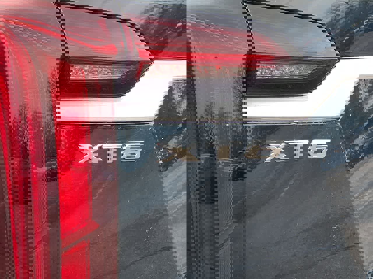 Used 2024 Cadillac XT6 Premium Luxury w/ LPO, Floor Liner Package image 42