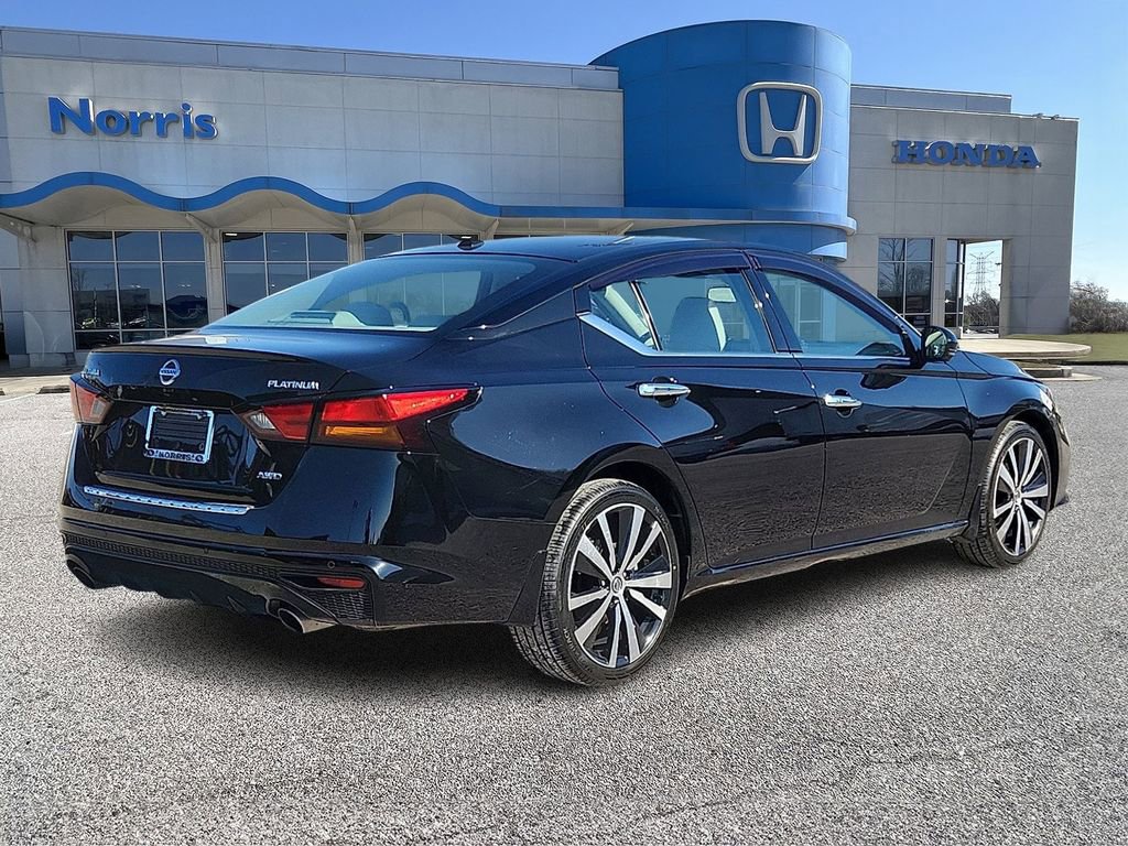 Used 2019 Nissan Altima 2.5 Platinum image 4