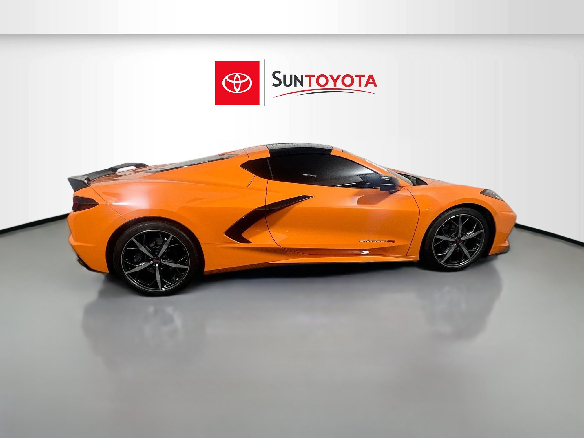 Used 2023 Chevrolet Corvette Stingray Preferred Cpe w/ Z51 Performance Package image 2