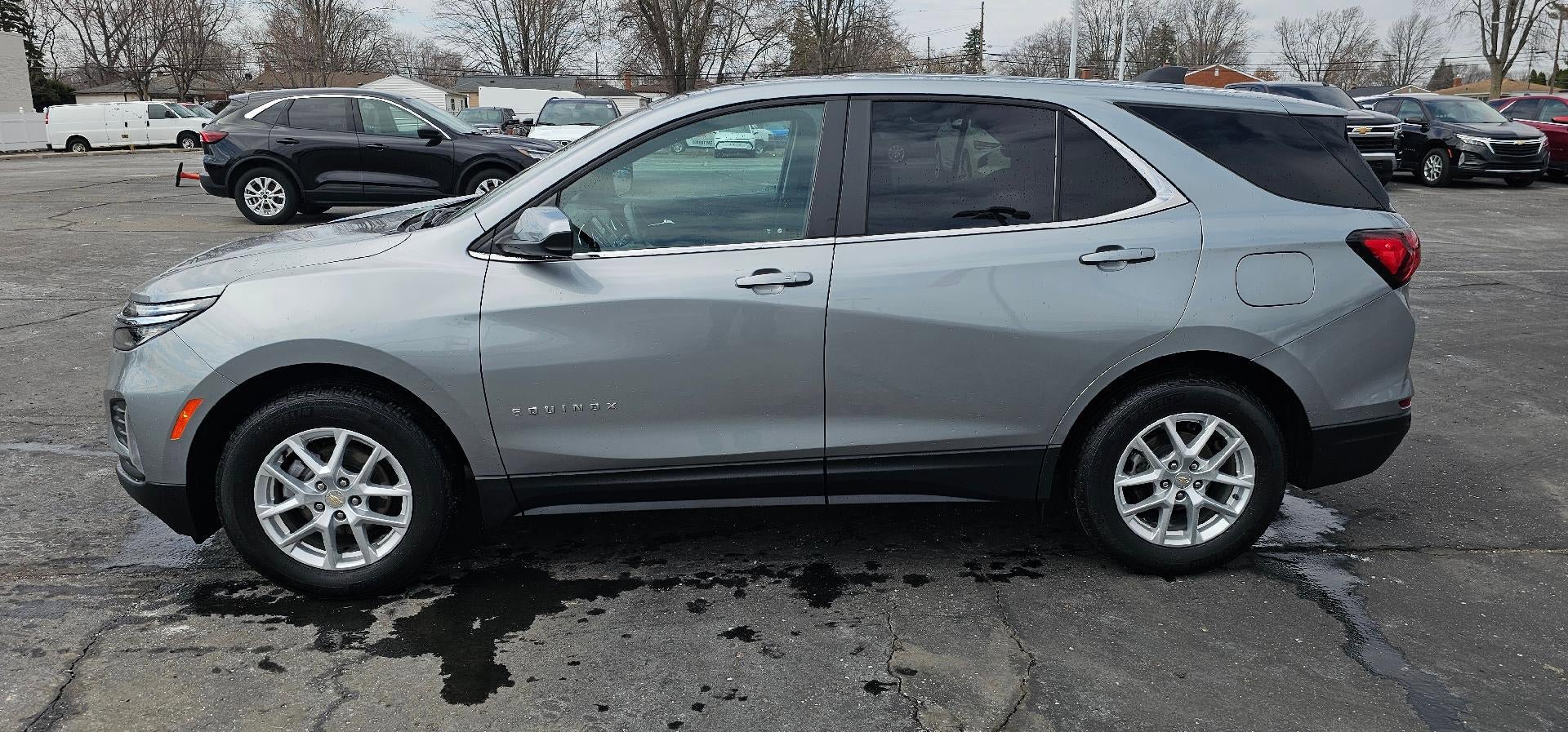 Used 2024 Chevrolet Equinox LT w/ LPO, Floor Liner Package image 4