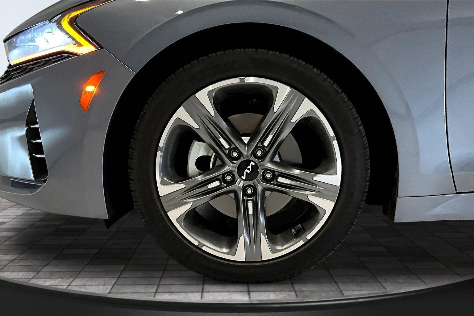 Used 2023 Kia K5 EX FWD image 32
