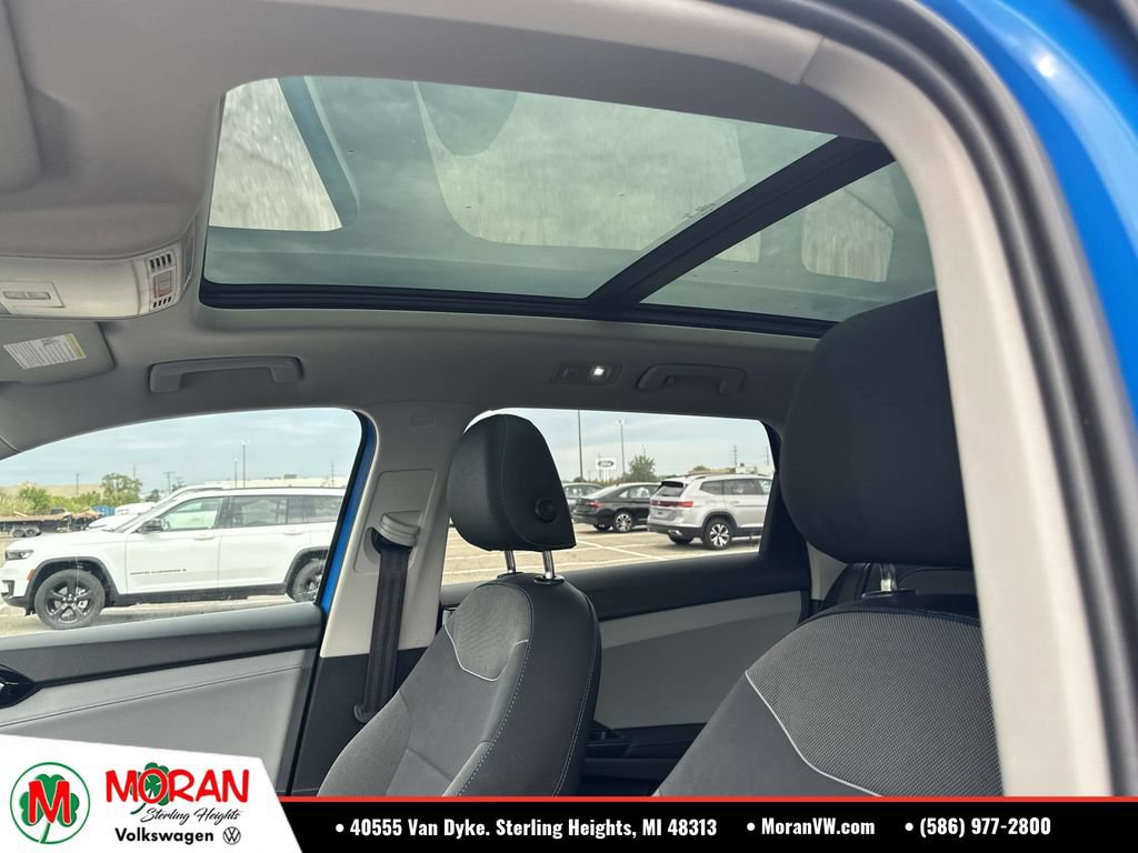 Certified 2024 Volkswagen Taos SE AWD/4WD image 22