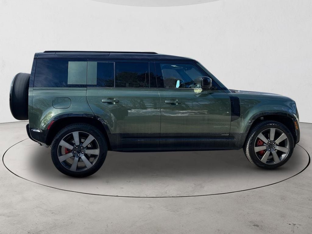 New 2026 Land Rover Defender 110 X AWD/4WD image 6