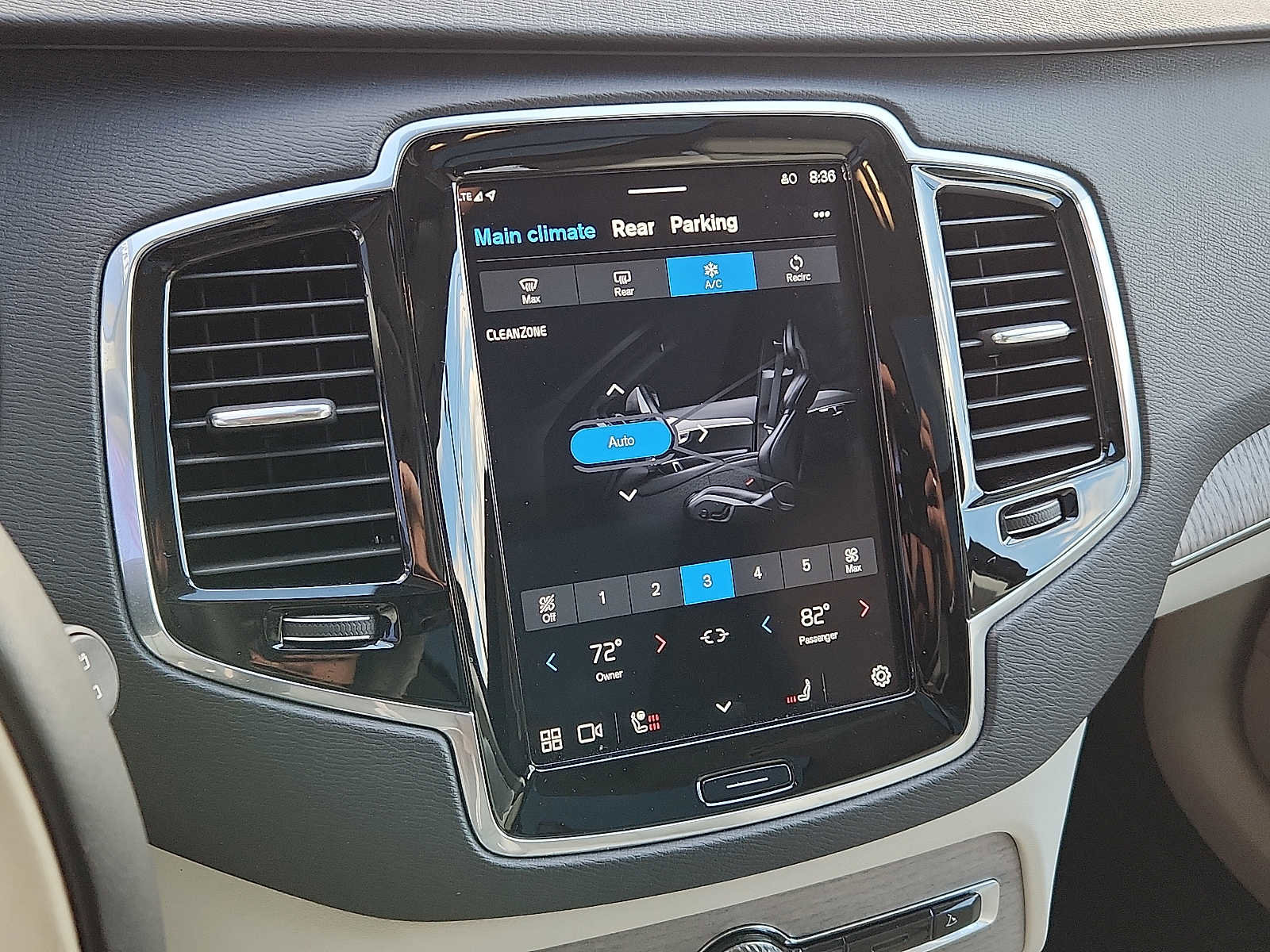 Certified 2023 Volvo XC90 B6 Plus w/ Protection Package Premier image 15