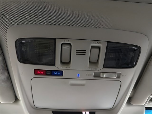 Used 2016 Subaru Outback 3.6R Limited image 25