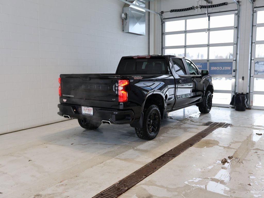 Used 2024 Chevrolet Silverado 1500 LT Trail Boss w/ Convenience Package II image 3