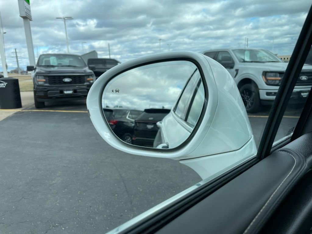 Used 2017 Buick Envision Essence image 37