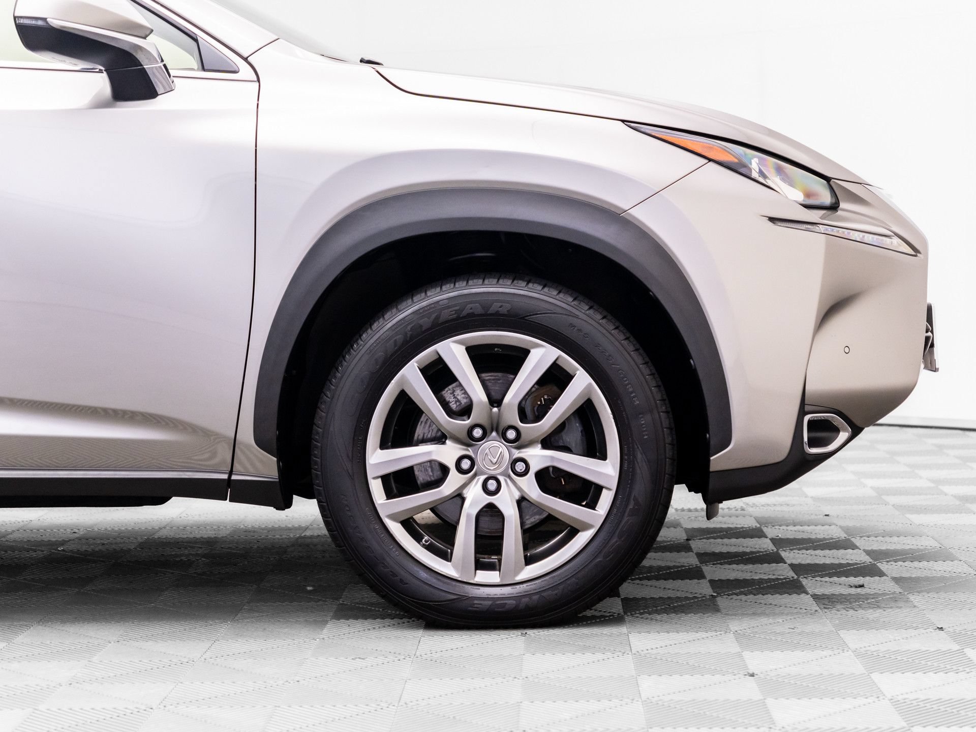 Used 2015 Lexus NX 200t AWD w/ Premium Package image 36