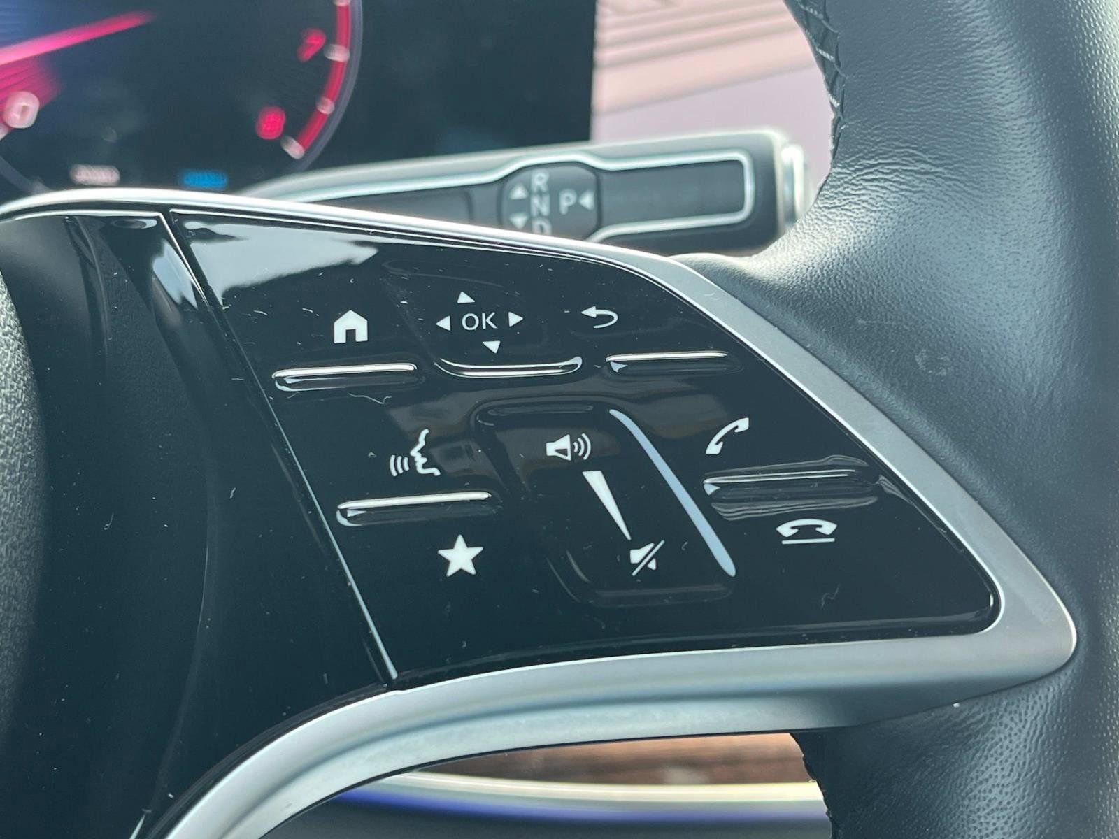 Certified 2025 Mercedes-Benz GLE 350 4MATIC image 26