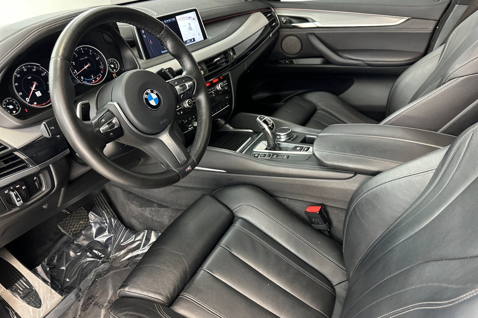 Used 2019 BMW X6 xDrive35i w/ M Sport Package image 4