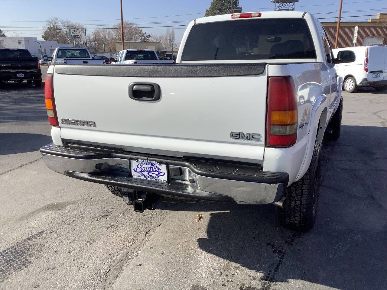 Used 2003 GMC Sierra 2500 SLE w/ Skid Plate Package image 14
