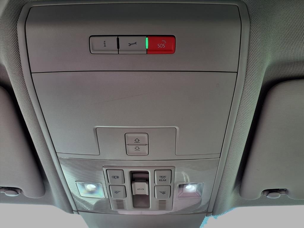 Used 2021 Volkswagen Atlas SEL Premium image 17