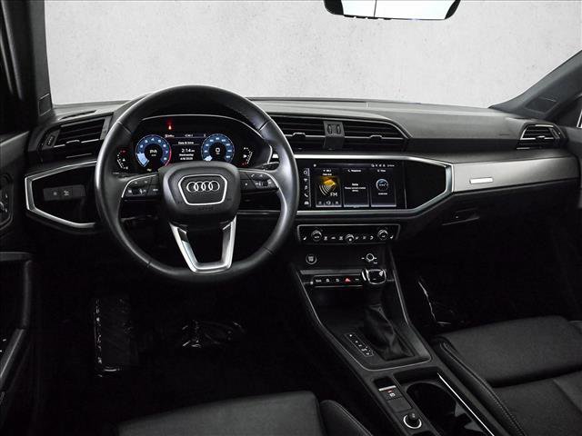 Certified 2025 Audi Q3 2.0T Premium w/ Convenience Package image 19