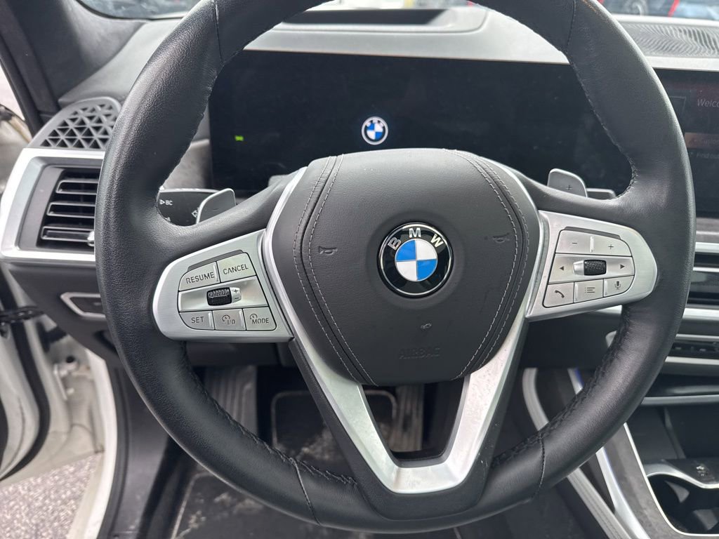 Used 2023 BMW X7 xDrive40i w/ Premium Package image 13