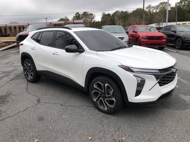 Used 2025 Chevrolet Trax RS w/ Sunroof Package