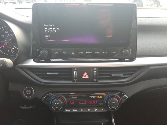 Used 2023 Kia Forte GT-Line w/ GT-Line Premium Package image 29