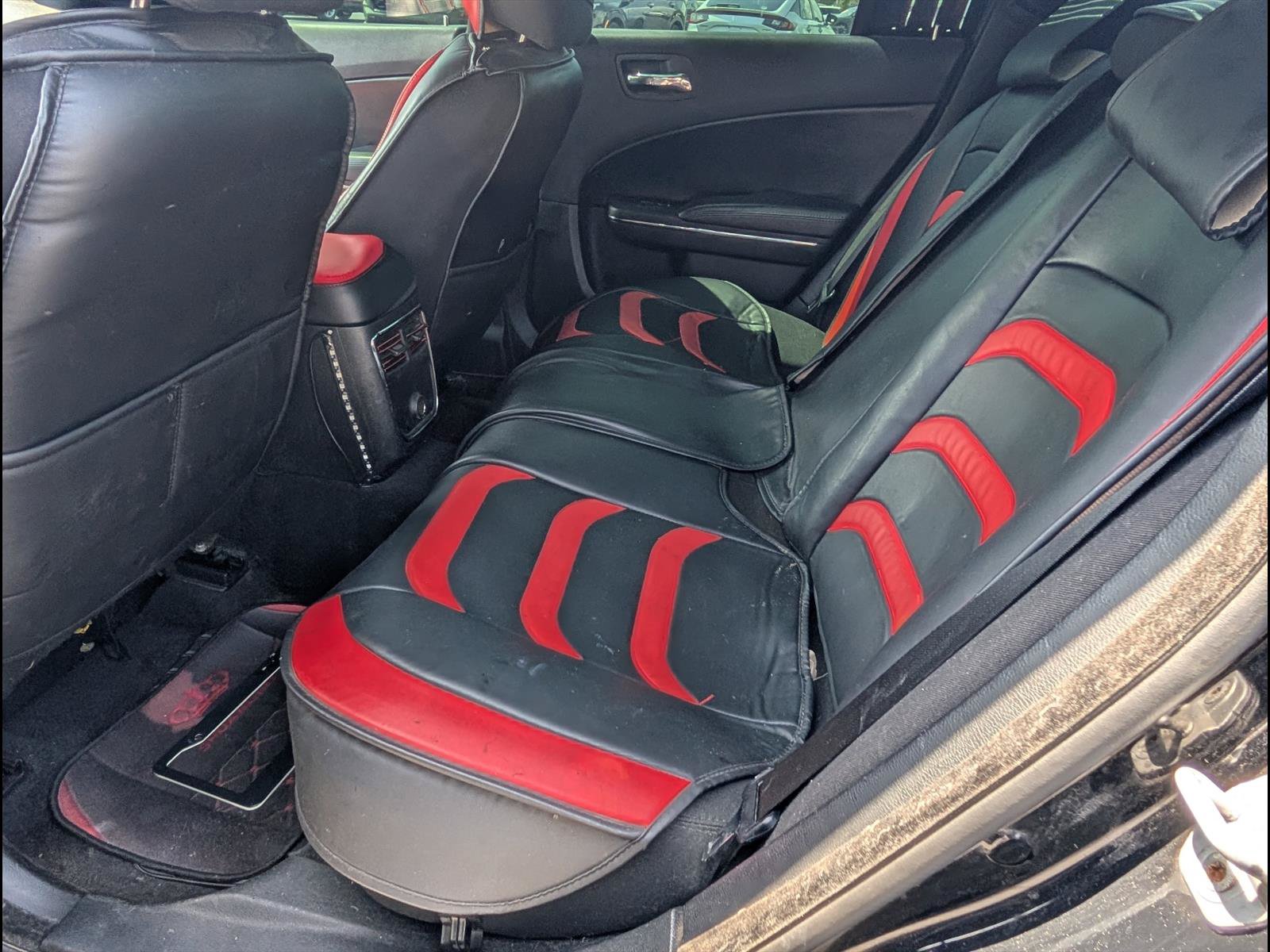 Used 2013 Dodge Charger SE RWD image 12