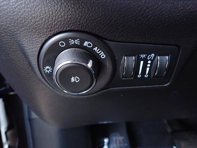 Used 2023 Jeep Compass Limited AWD/4WD image 15