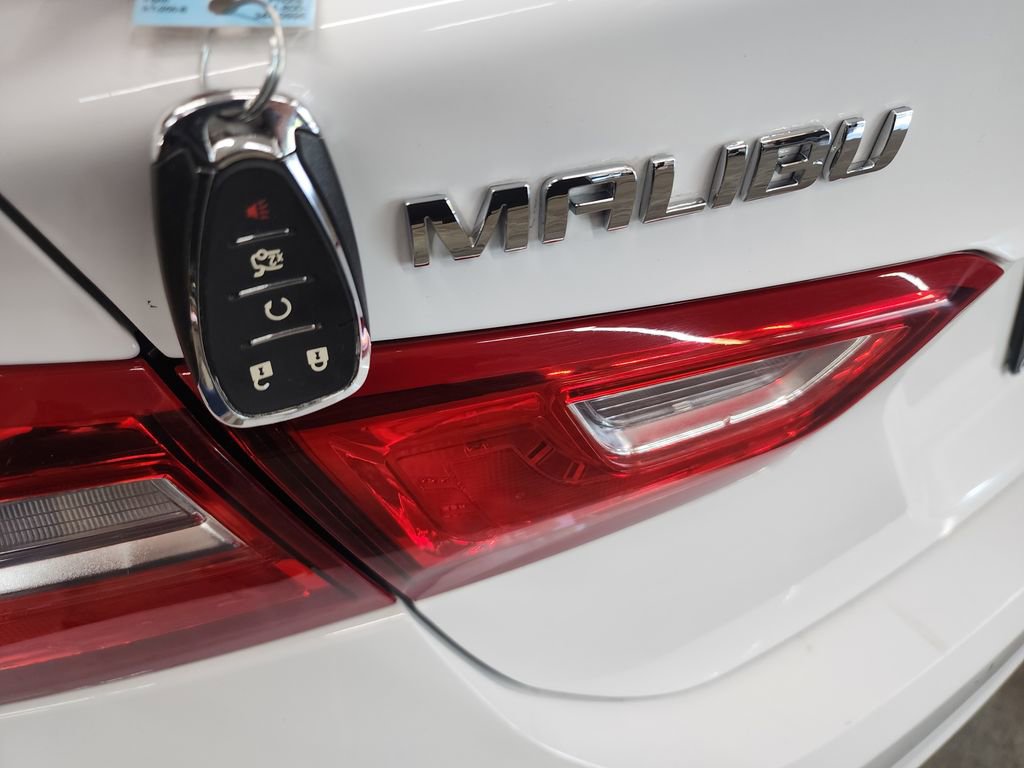 Used 2024 Chevrolet Malibu LT FWD image 38