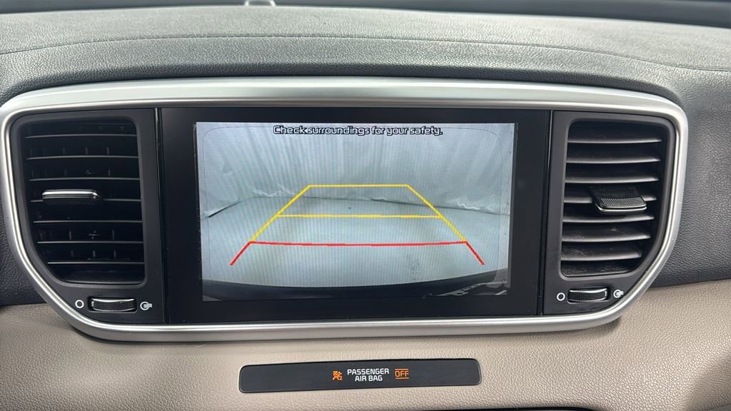 Used 2020 Kia Sportage LX image 25