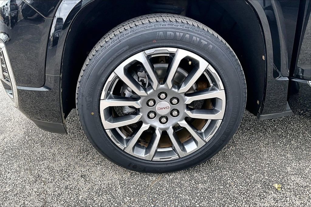 Used 2023 GMC Acadia Denali image 11