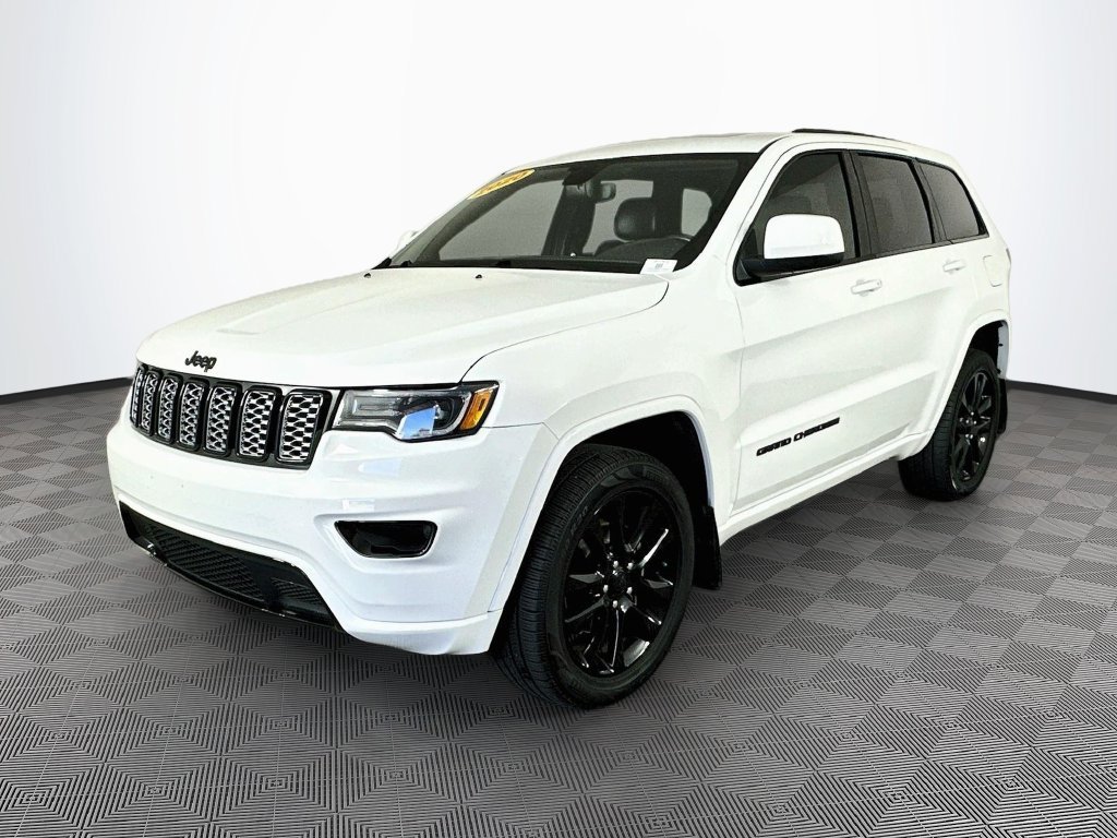 Certified 2020 Jeep Grand Cherokee Altitude AWD/4WD image 5