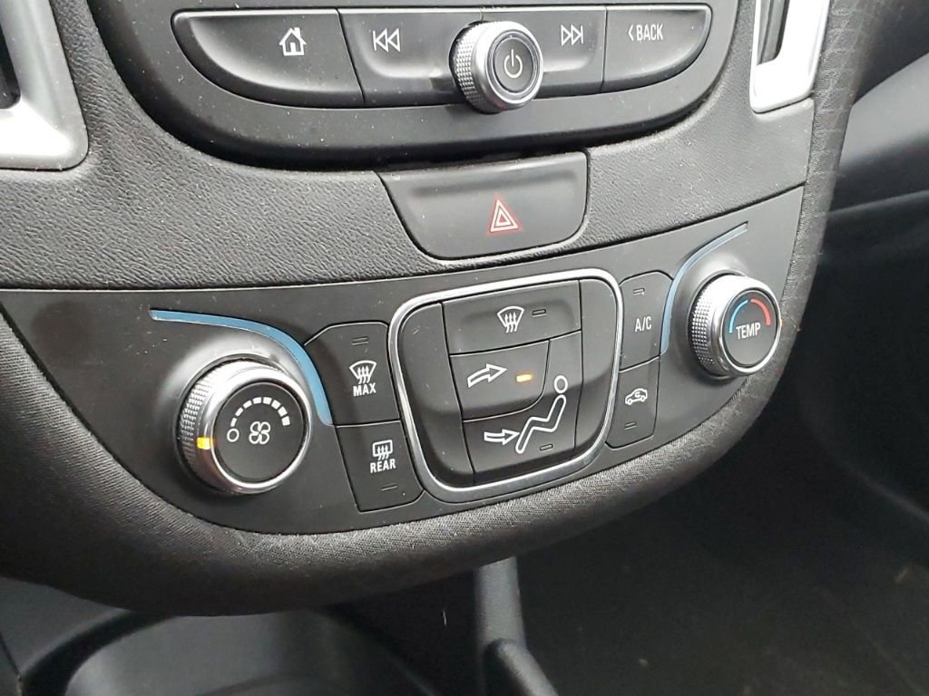 Used 2019 Chevrolet Malibu LS image 29