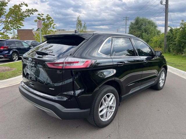 Used 2024 Ford Edge SEL w/ Convenience Package AWD/4WD image 5