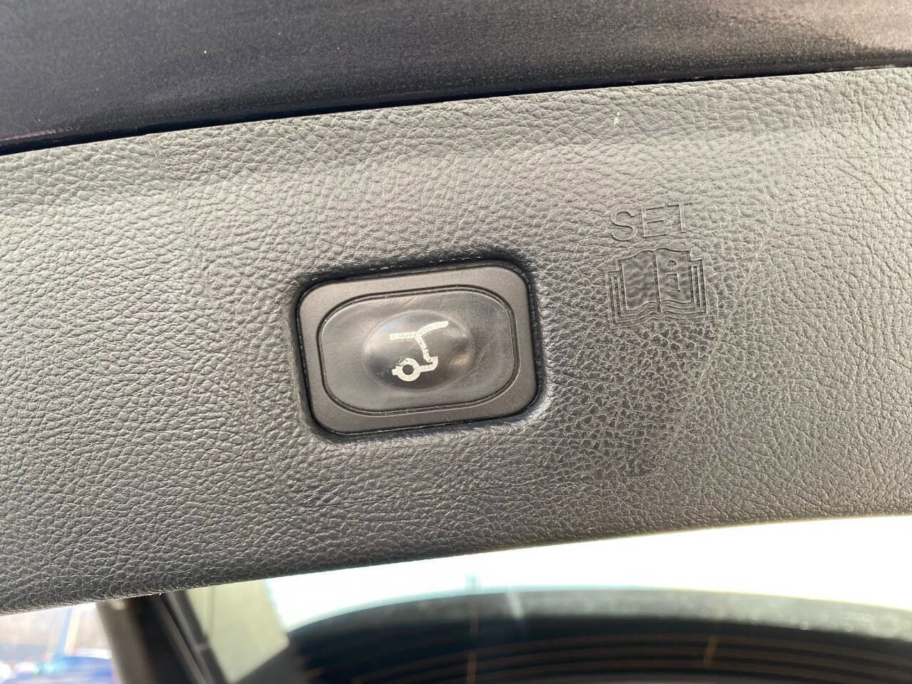 Used 2020 Ford Edge SEL w/ Convenience Package image 25