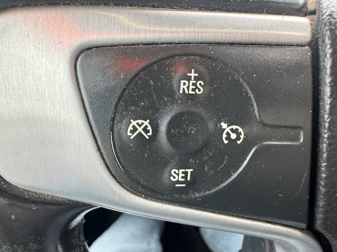 Used 2015 GMC Sierra 3500 SLE image 17